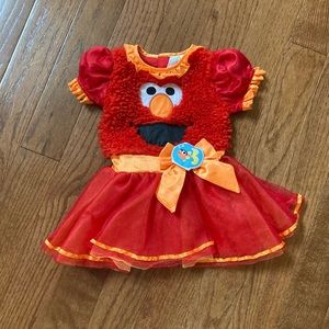 Infant Elmo costume size 6-12 months